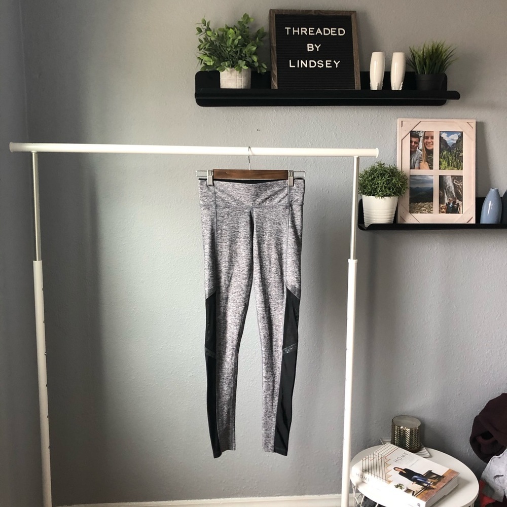 VS PINK Ultimate mesh leggings size xs